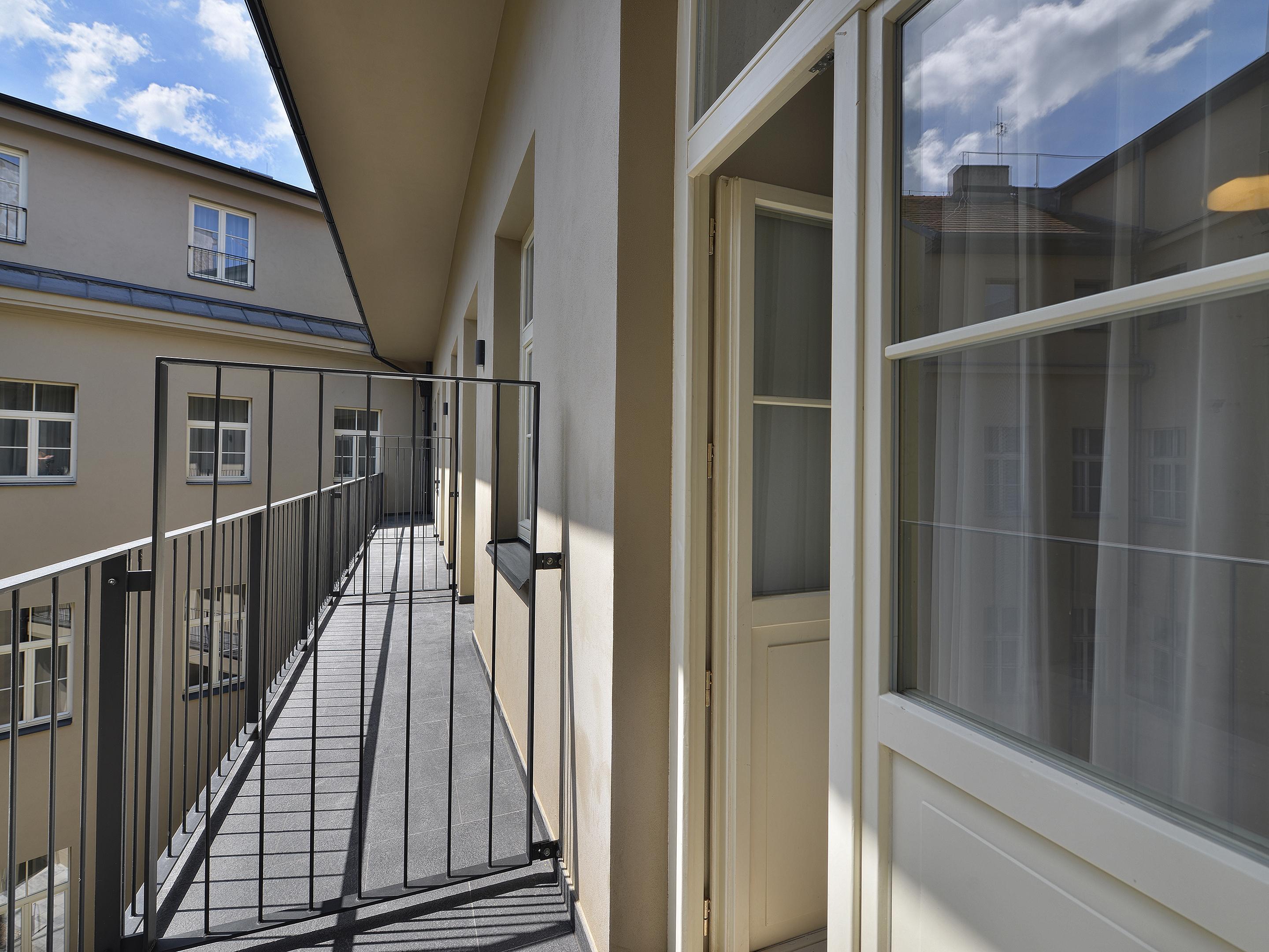 Ea Hotel New Town Prague Exterior photo