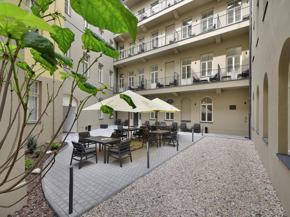 Ea Hotel New Town Prague Exterior photo