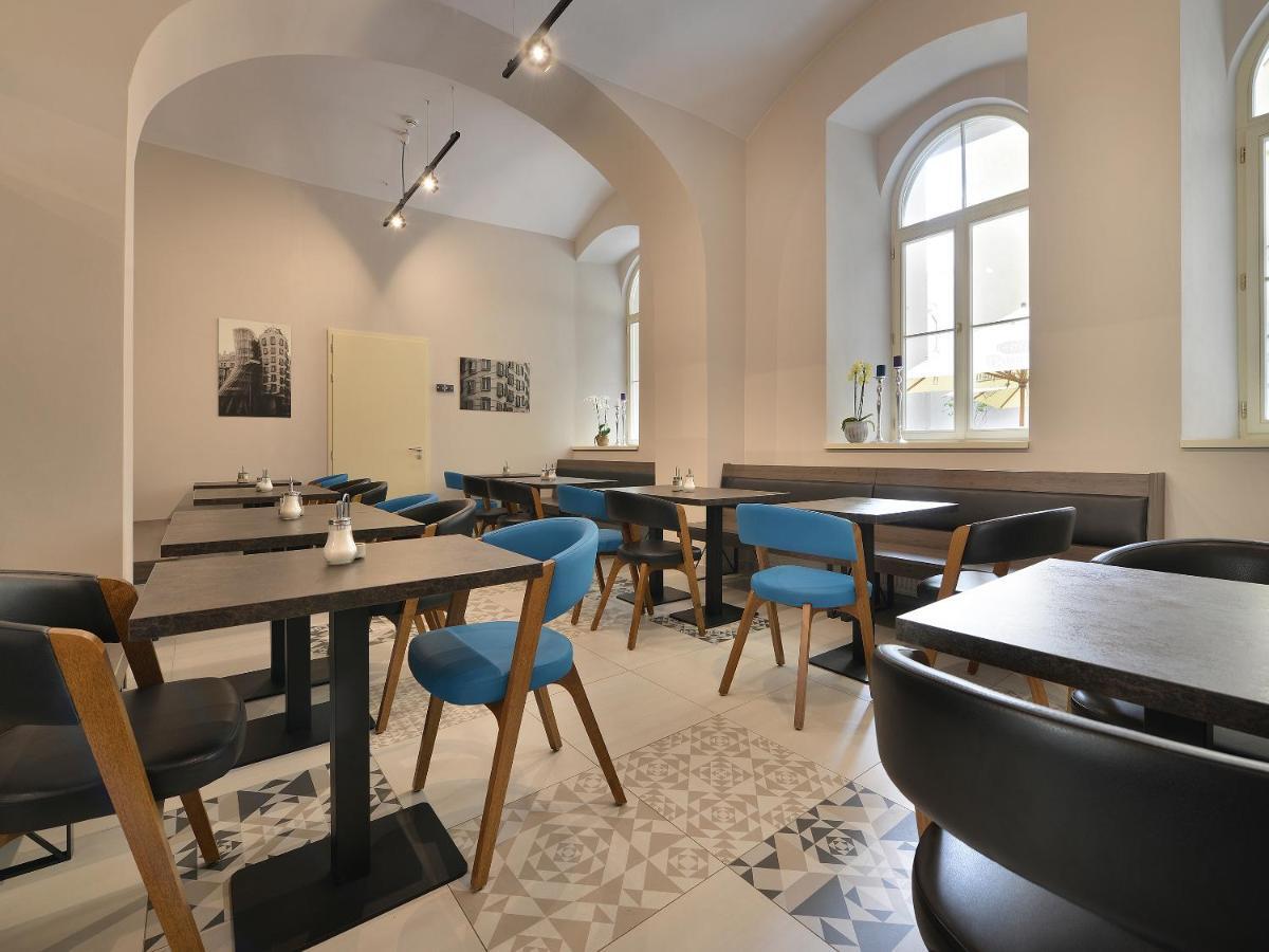 Ea Hotel New Town Prague Exterior photo
